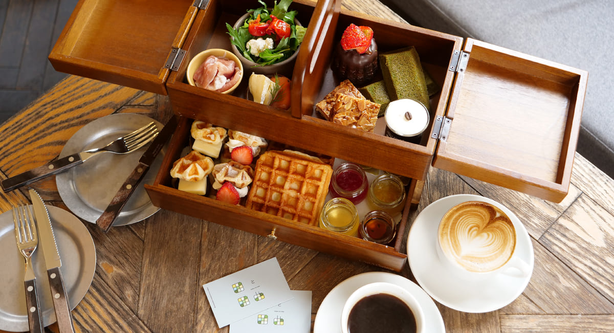 大阪府・大阪市　囲と囲曲 中之島図書館のワッフルセット